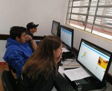 NRE Pitanga incentivando iniciação à programação através do Scratch
