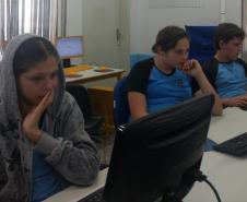 NRE Pitanga incentivando iniciação à programação através do Scratch
