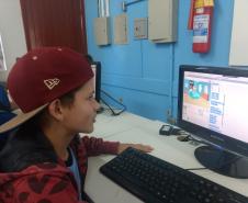 NRE Pitanga incentivando iniciação à programação através do Scratch
