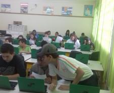 NRE Pitanga incentivando iniciação à programação através do Scratch
