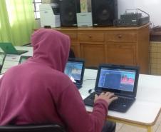 NRE Pitanga incentivando iniciação à programação através do Scratch
