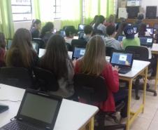 NRE Pitanga incentivando iniciação à programação através do Scratch
