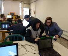 NRE Pitanga incentivando iniciação à programação através do Scratch
