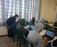 NRE Pitanga incentivando iniciação à programação através do Scratch
