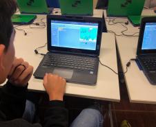NRE Pitanga incentivando iniciação à programação através do Scratch
