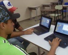 NRE Pitanga incentivando iniciação à programação através do Scratch
