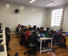 NRE Pitanga incentivando iniciação à programação através do Scratch
