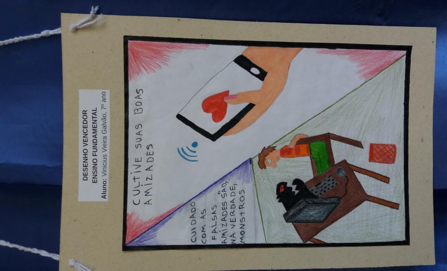 Projeto: Jovens Conectados o uso seguro da Internet