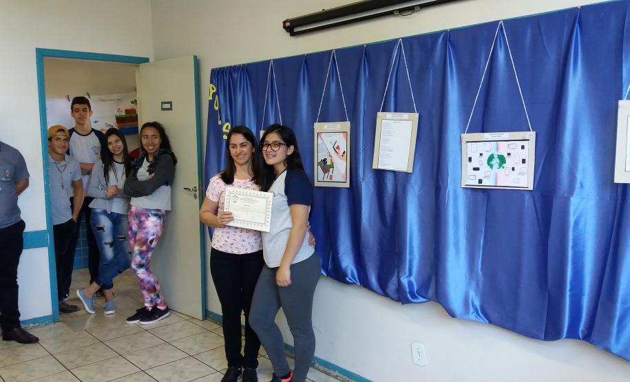 Projeto: Jovens Conectados o uso seguro da Internet