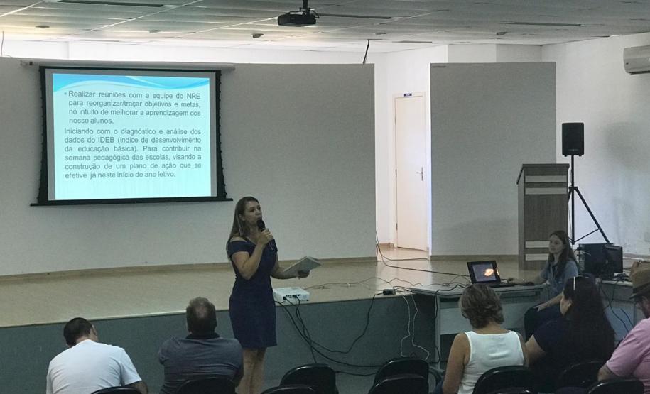 NRE realiza reunião sobre Distribuição de Aulas 2019